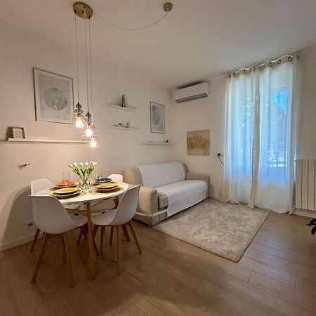 V&C Home Rental Specialist Appartamenti Fronte Lago Maggiore Germignaga Kültér fotó