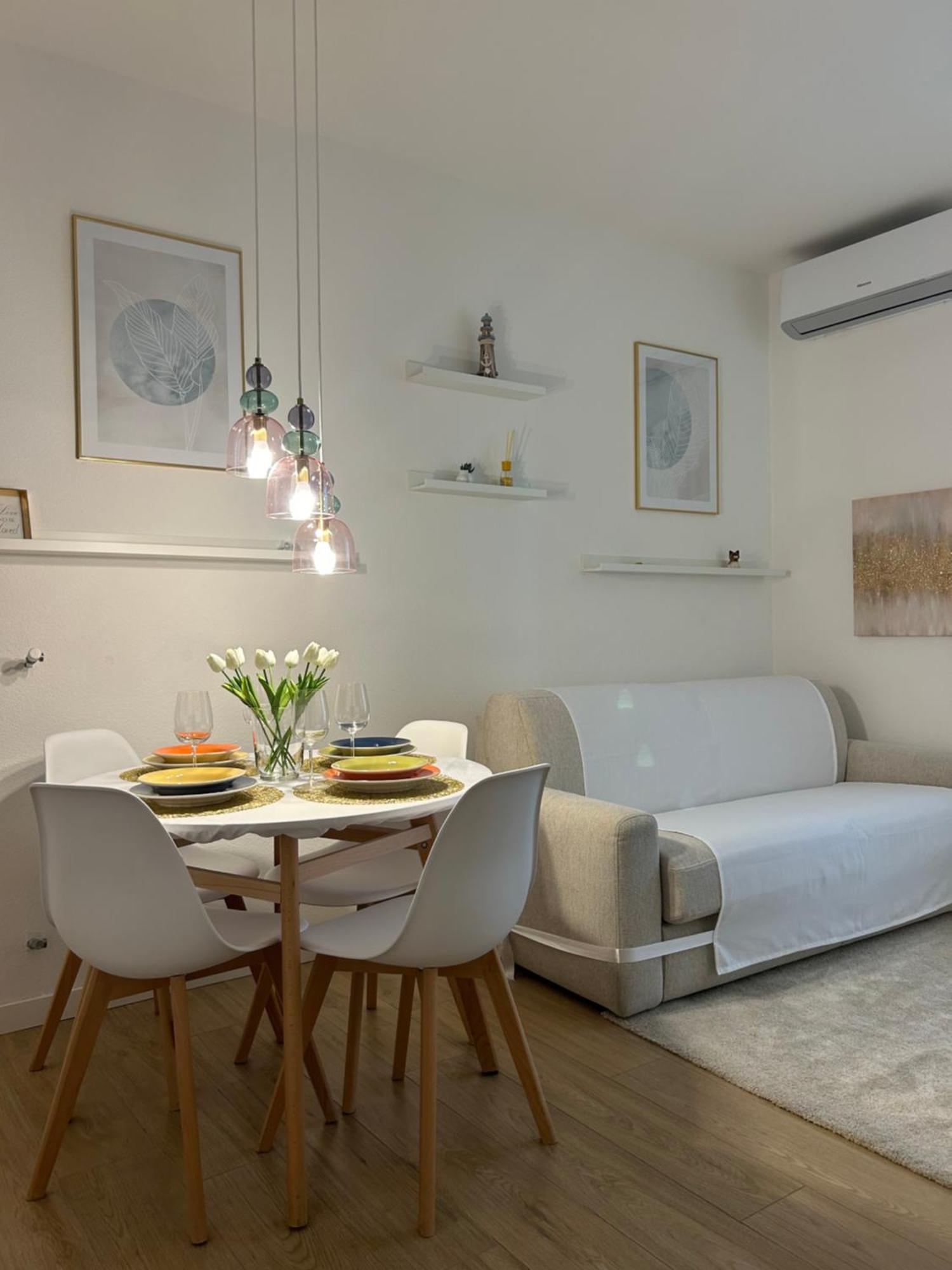 V&C Home Rental Specialist Appartamenti Fronte Lago Maggiore Germignaga Kültér fotó